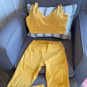 BuffBunny pocket Leggings - yellow